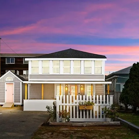 Addie Shack & Cammie Cabana Pet Friendly 10Pp